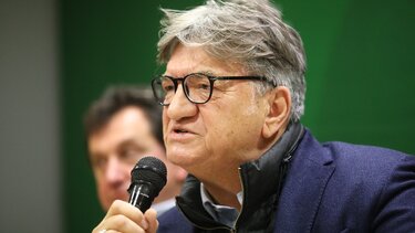 Με Πέτρο Ευθυμίου η κοπή της πίτας στο ΠΑΣΟΚ! 