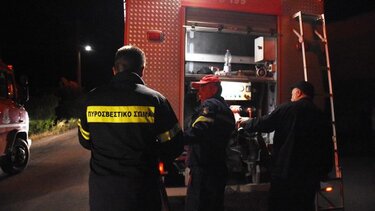 "Συναγερμός" για φωτιά σε αποθήκη στο Ηράκλειο