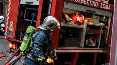 Επιχείρηση της Πυροσβεστικής για την καμινάδα που "φούντωσε"