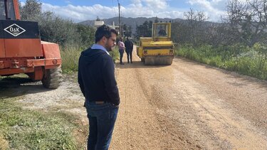Με «πυρετώδεις» ρυθμούς συνεχίζονται οι ασφαλτοστρώσεις στο Δήμο Χανίων