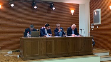 Βαρδάκης: «Οικονομική και κοινωνική ανασυγκρότηση των σεισμοπλήκτων περιοχών ώστε να γίνουν ξανά τόποι που να σφύζουν από ζωή»