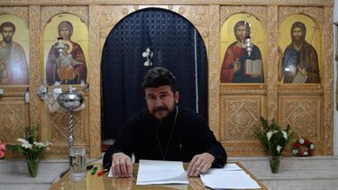 Με βίντεο "απαντά" ο ιερέας που τέθηκε σε αργία στο Ρέθυμνο - Μιλά για "διωγμό"!