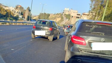Οι υπομονετικοί και ... οι έξυπνοι στο δρόμο!