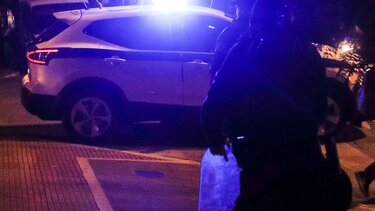 Σύλληψη 17χρονης, μετά την επίθεση με μολότοφ εναντίον αστυνομικών στα Εξάρχεια