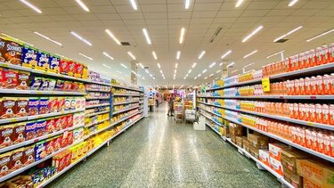 Παπαθανάσης: Στα 4,98€ ο μπακαλιάρος – Τι θα περιλαμβάνουν τα καλάθια για το Πάσχα