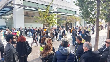 Μένουν στις θέσεις τους μέχρι νεοτέρας...