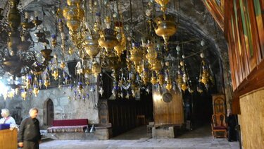 Τι ώρα θα φτάσει το Άγιο Φως στην Κρήτη