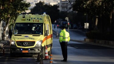 Ατύχημα στην Κηφισίας: Αυτοκίνητο παρέσυρε πεζό 