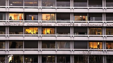 Επιστρεπτέες: Περισσότερος χρόνος για εξέταση ενστάσεων