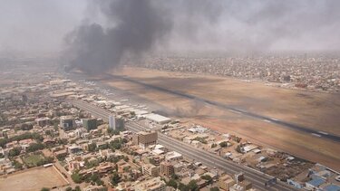 ΣΥΡΙΖΑ: Ο κ. Μητσοτάκης οφείλει να απαντήσει εάν έδωσαν άδεια εξαγωγής του Predator στο Σουδάν