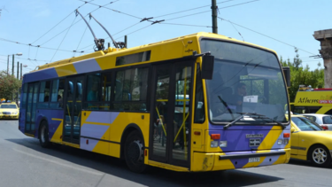 Φωτιά σε τρόλεϊ στη λεωφόρο Βασιλίσσης Σοφίας