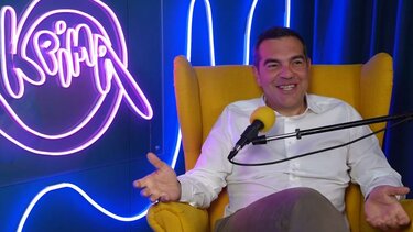 Τσίπρας: "Tου λένε τι καλός που είναι και αν τρώει ντολμαδάκια"