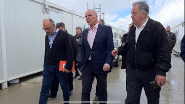 Επίσκεψη του Γιάνη Βαρουφάκη στο Αρκαλοχώρι