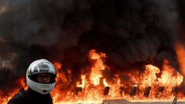 Πρωτομαγιά με συλλήψεις και επεισόδια στη Γαλλία