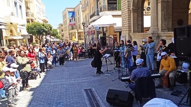 Μήνυμα κατά του αλκοολισμού από μικρούς και μεγάλους