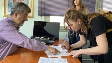 «Κάλυψη»: Αυτή είναι η πρώτη μονογονεϊκή οικογένεια που εντάχθηκε στο πρόγραμμα για δωρεάν ενοίκιο στη Θεσσαλονίκη