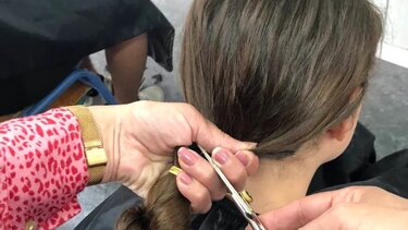 Τριχόπτωση: Η Νο1 τροφή που πρέπει να αποφεύγετε για να σώσετε τα μαλλιά σας