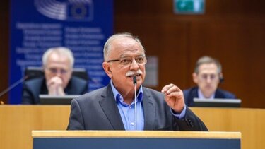 Χαμός στον ΣΥΡΙΖΑ...Ολοι εναντίον...όλων και κατά Παπαδημούλη!