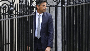 Ο Σούνακ πλήρωσε πάνω από μισό εκατ. λίρες σε φόρους το 2023