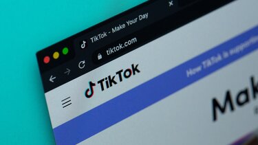 Γιατί το TikTok θέλει να μάθει αν είσαι gay;
