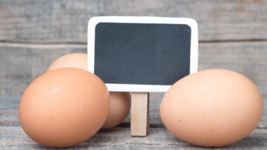 Κάποτε έπαιζαν μπουγέλο, τώρα οι μαθητές το έχουν ρίξει στον… αυγοπόλεμο!