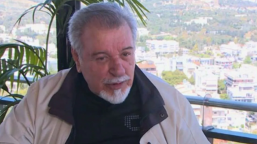 Τάσος Χαλκιάς: «Θεωρώ γελοίο ένας άνδρας να γιορτάζει τα γενέθλιά του μετά τα 60 και μια γυναίκα μετά τα 55»