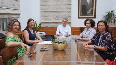 Με τον Αναπτυξιακό Σύλλογο Γυναικών επιχειρηματιών Κρήτης συναντήθηκε ο περιφερειάρχης