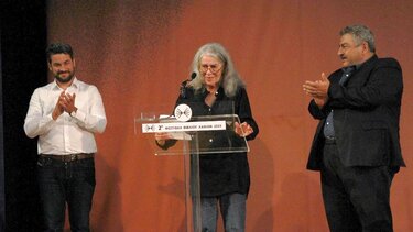 Τα Χανιά τίμησαν την συγγραφέα Ιωάννα Καρυστιάνη!