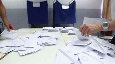 Αυτοδιοικητικές εκλογές: Οι 3 παράγοντες που «βγάζουν» δήμαρχους και περιφερειάρχες