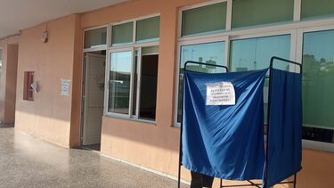 Η ΝΔ κόβει και στα Χανιά πρώτη το νήμα