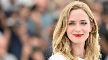 Tα παιδιά της Έμιλι Μπλαντ δεν εντυπωσιάζονται από το επάγγελμά της 