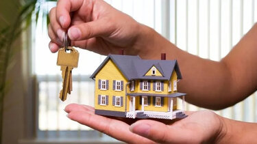 Δικαστική απόφαση – «βόμβα» για τις γονικές παροχές – Τι ανατροπές φέρνει