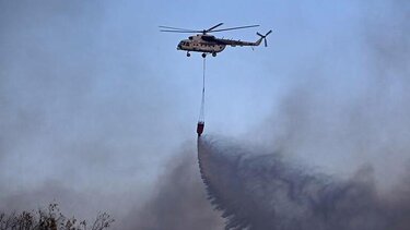 Πυρκαγιές: Η Τουρκία στέλνει 2 πυροσβεστικά αεροσκάφη και 1 ελικόπτερο