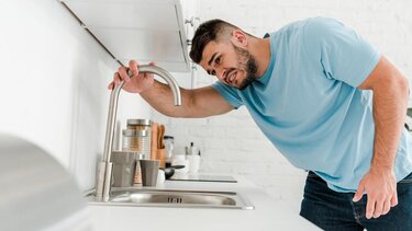 Το μαρτύριο της σταγόνας σε γειτονιά των Πατελών