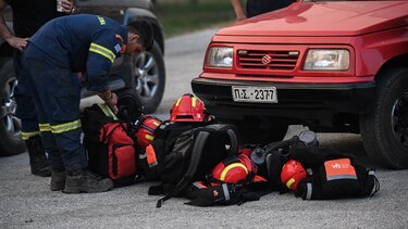 Νέος ολονύχτιος, πύρινος εφιάλτης σε Ρόδο και Κάρυστο