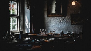 Από το φαγοπότι στην ταβέρνα, στο ασθενοφόρο του ΕΚΑΒ