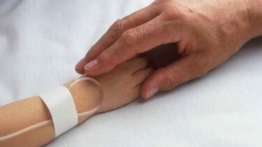 Τραυματισμός 11χρονου στα Χανιά - Έπεσε πάνω του καγκελόπορτα!