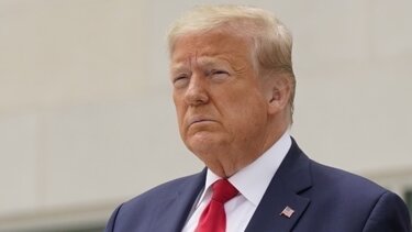 ΗΠΑ: Δικαστήριο έκρινε ότι ο Ντ. Τραμπ επιτρέπεται να κοινοποιήσει "μη ευαίσθητες" πληροφορίες