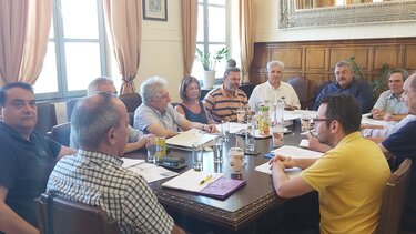 Σύσκεψη για τον δρόμο του Πολυτεχνείου