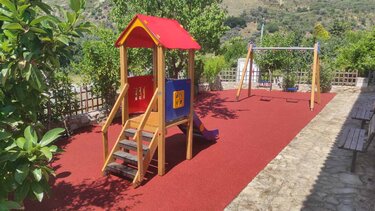  Δύο νέες παιδικές χαρές απέκτησε ο Δήμος Αμαρίου