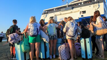 Μικρότερη φέτος η έξοδος το τριήμερο του Αγίου Πνεύματος - Κερδισμένοι οι προορισμοί "outsiders"