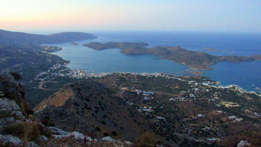 Πεζοπορία με φεγγάρι στην Οξιά