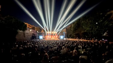 «Τρόποι Μακρινοί» στο Κηποθέατρο «Νίκος Καζαντζάκης»