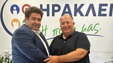 O Aντιστράτηγος ε.α. Γιώργος Ζαμπετάκης στο πλευρό του Μιχάλη Καραμαλάκη