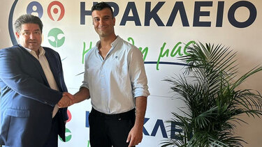 Ο Κώστας Βουλγαρίδης μαζί με τον Μιχάλη Καραμαλάκη