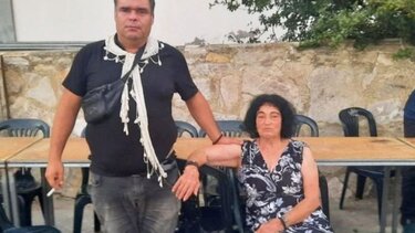 Viral έγιναν η Παρασκιώ και ο Κωστής, από τη Μεσαρά