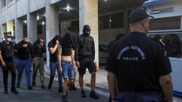 Νέα Φιλαδέλφεια: Η κατάσταση των τραυματιών στα επεισόδια