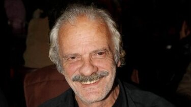 Πέθανε ο αγαπημένος ηθοποιος Σπύρος Φωκάς