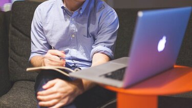 Περιζήτητοι οι εξειδικευμένοι εργαζόμενοι