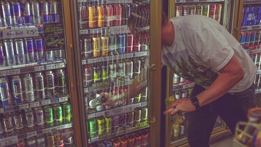 Από όπου περνούσε ... έκλεβε κάτι!